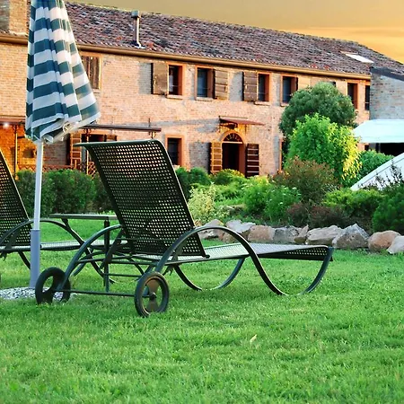 מלון Casale Belriguardo *